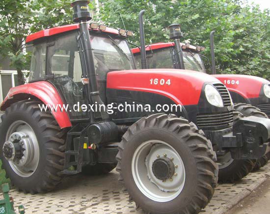 160Hp,4WD tractor with cab